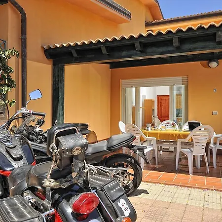 Le Terrazze Sul Mare Aparthotel Àrbatax