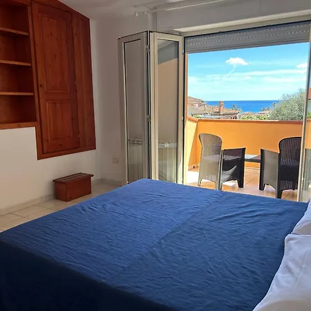 Le Terrazze Sul Mare 4* Àrbatax